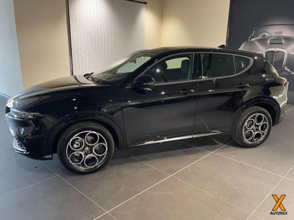 Alfa Romeo Tonale nuova a Varese (4)