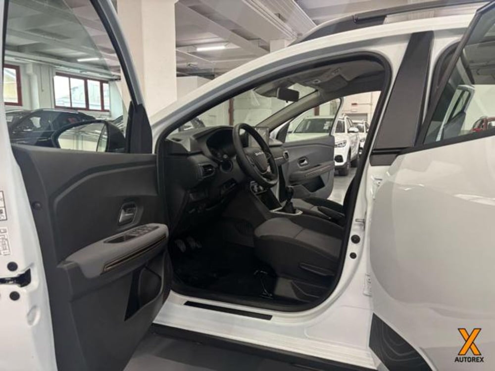 Dacia Sandero Stepway nuova a Varese (16)