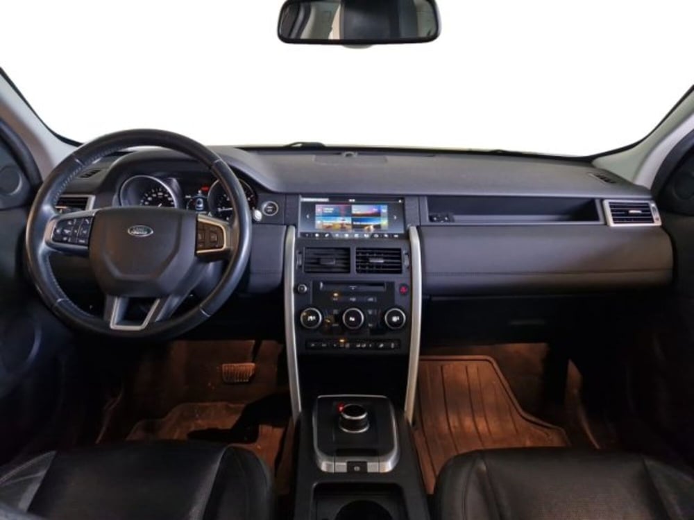 Land Rover Discovery Sport usata a Livorno (10)