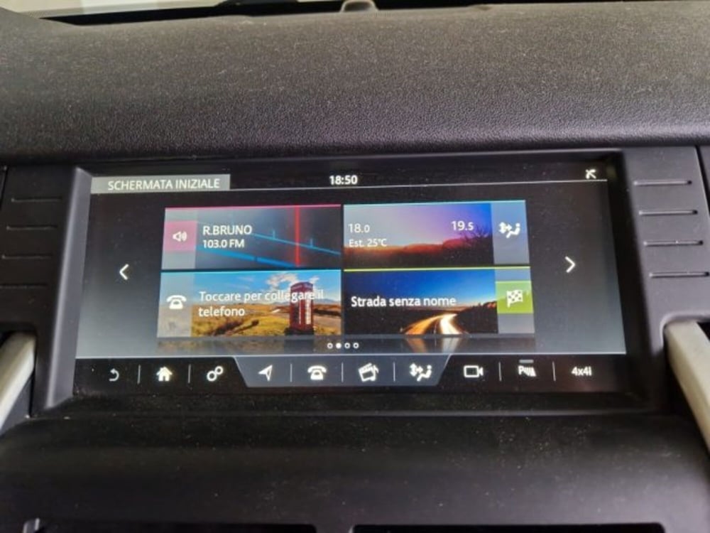 Land Rover Discovery Sport usata a Livorno (20)