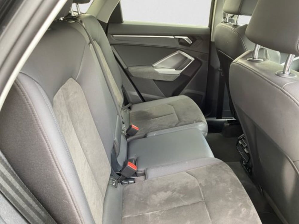 Audi Q3 Sportback usata a Livorno (14)