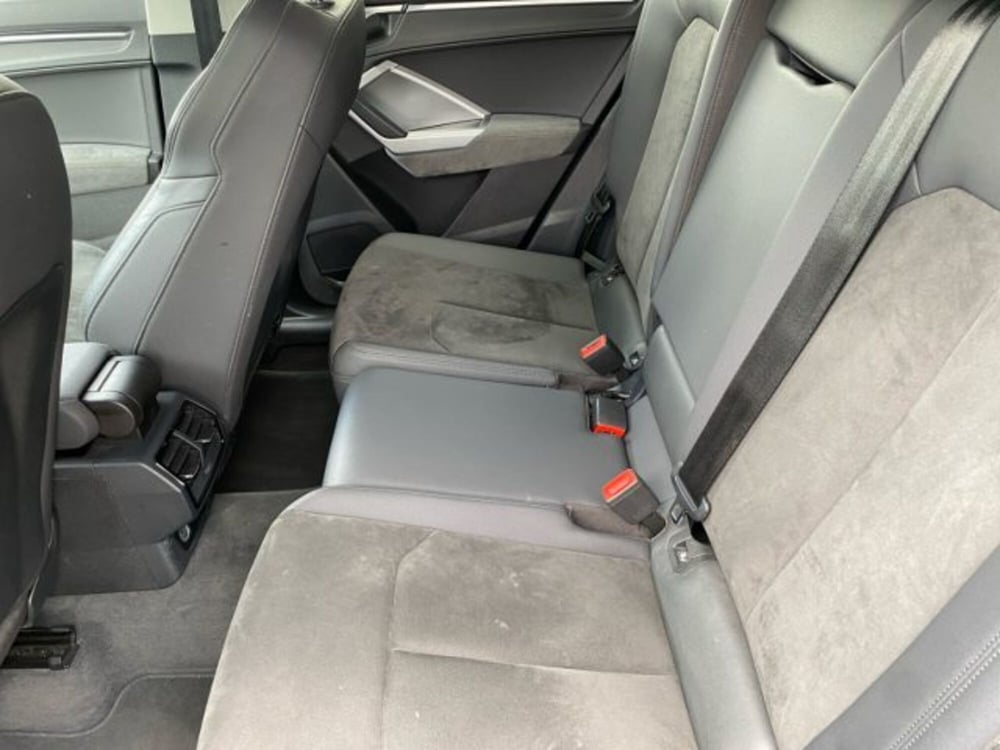 Audi Q3 Sportback usata a Livorno (15)