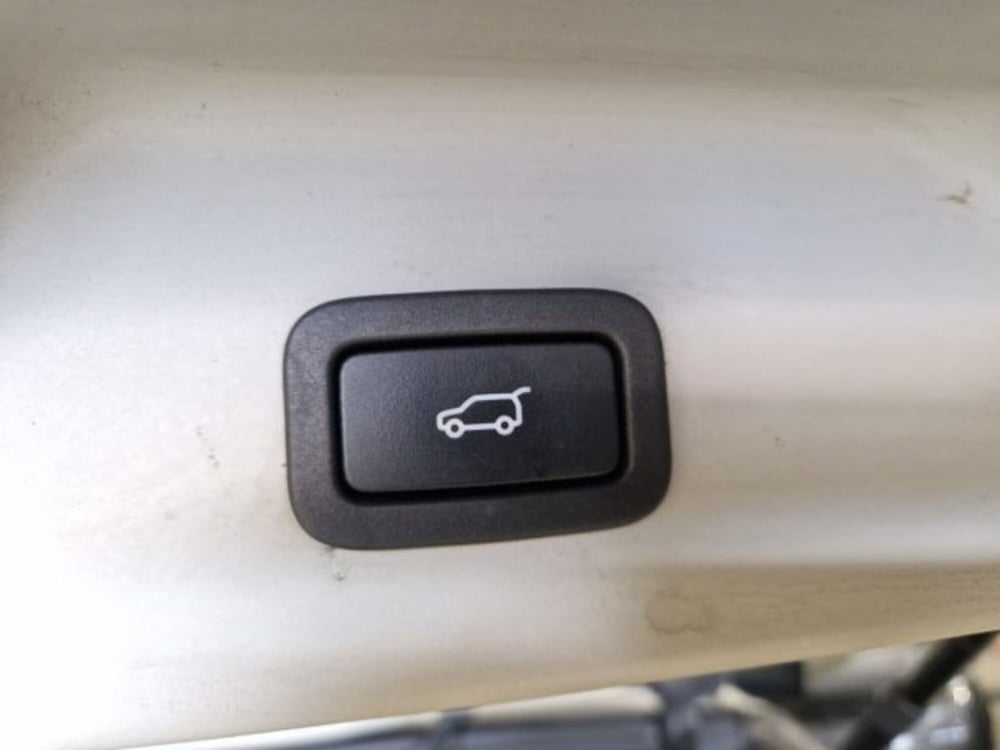Land Rover Range Rover usata a Livorno (19)