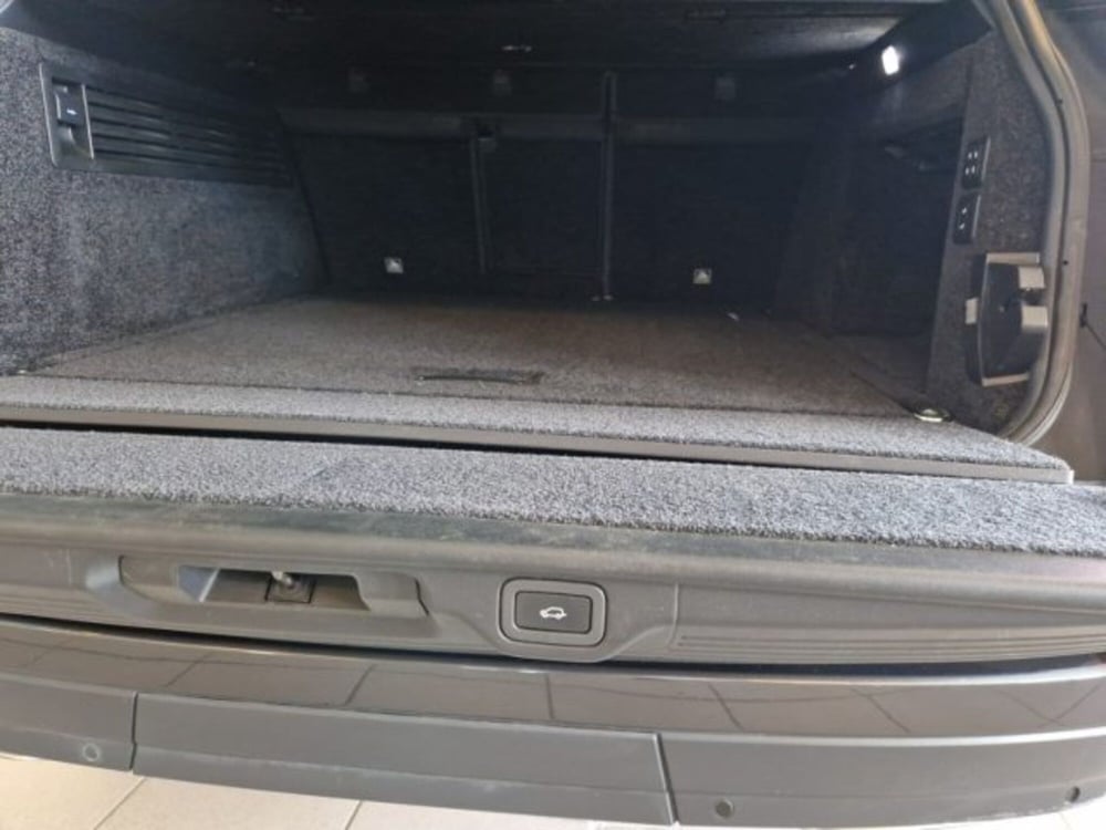 Land Rover Range Rover usata a Livorno (20)