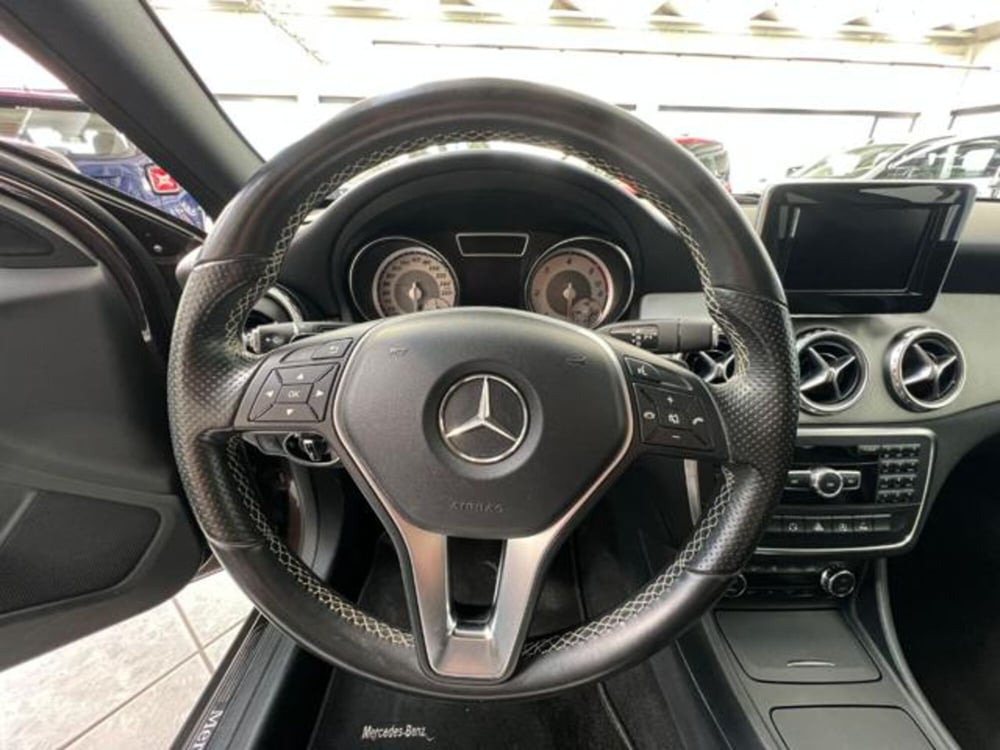 Mercedes-Benz GLA SUV usata a Modena (11)