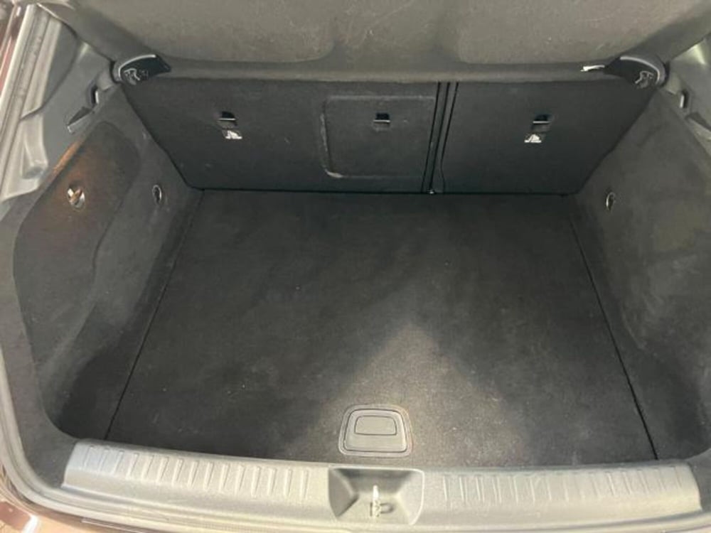 Mercedes-Benz GLA SUV usata a Modena (12)