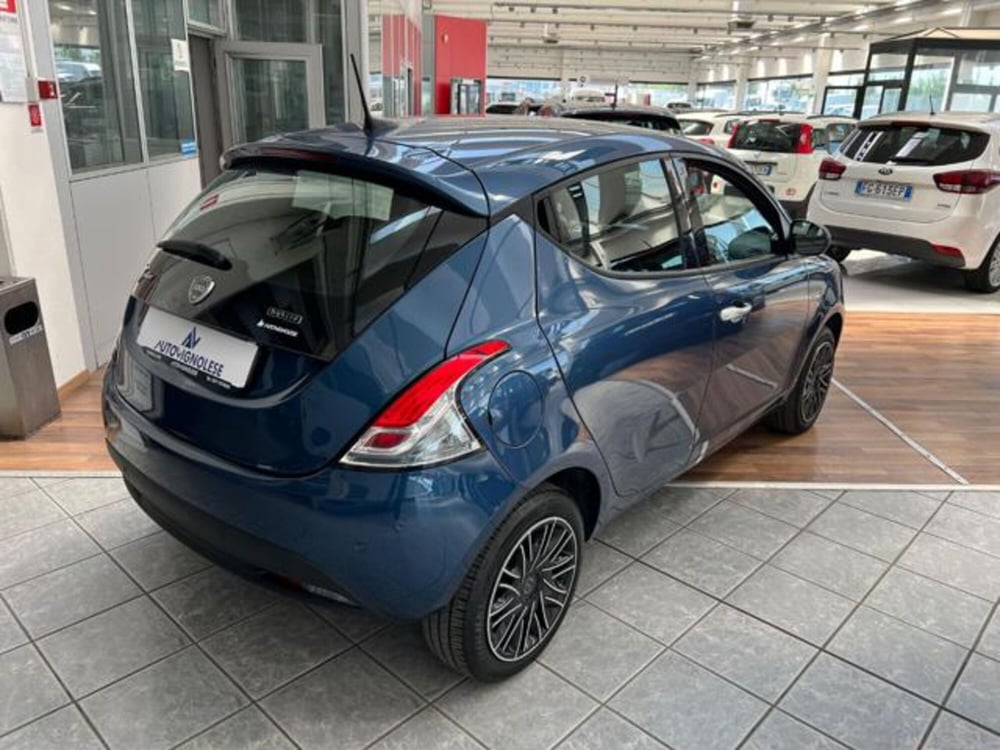 Lancia Ypsilon usata a Modena (6)
