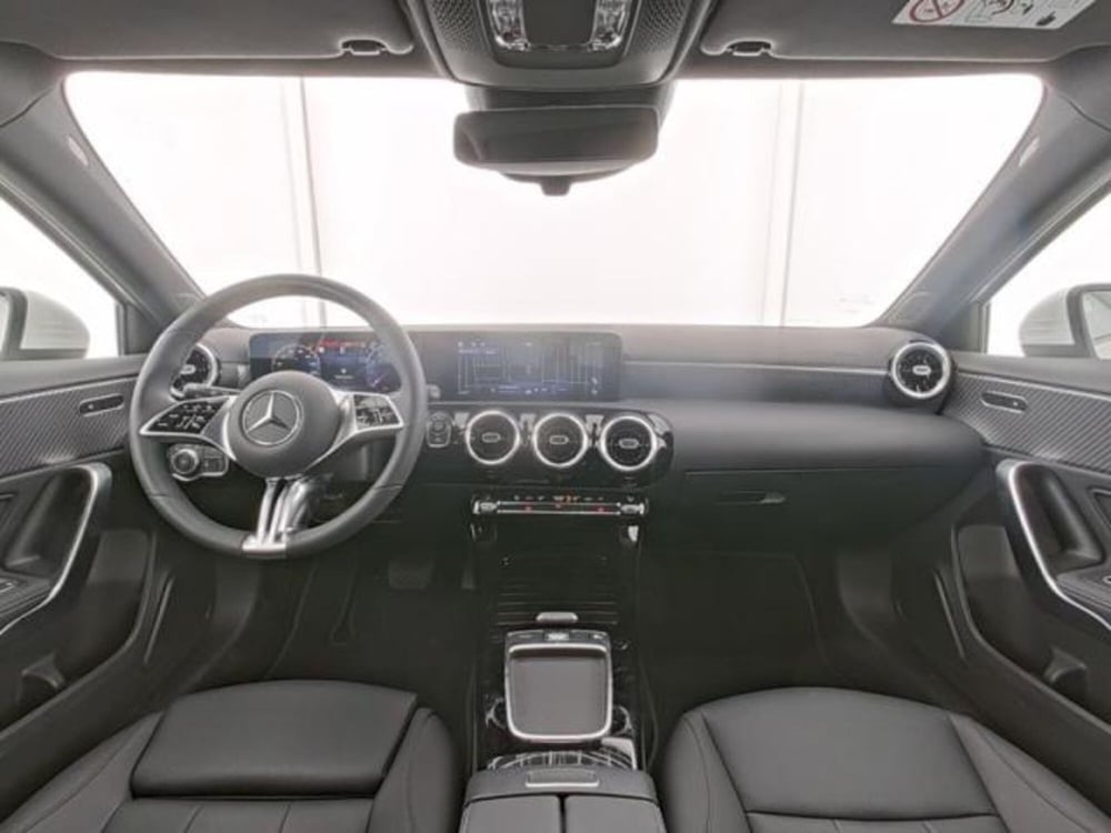 Mercedes-Benz Classe A usata a Milano (7)