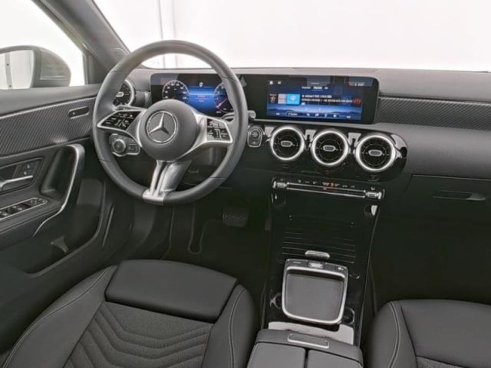 Mercedes-Benz Classe A usata a Milano (6)