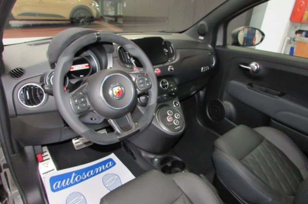 Abarth 695 nuova a Milano (7)