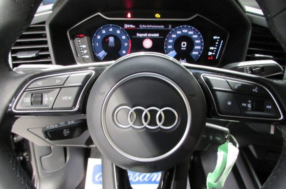 Audi A1 Sportback usata a Milano (12)