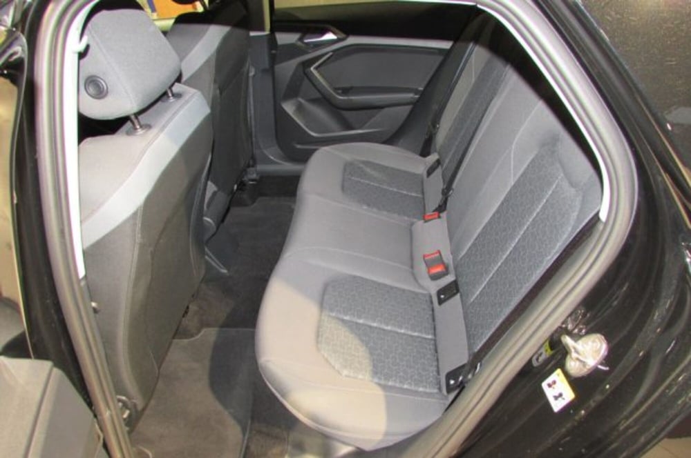 Audi A1 Sportback usata a Milano (15)