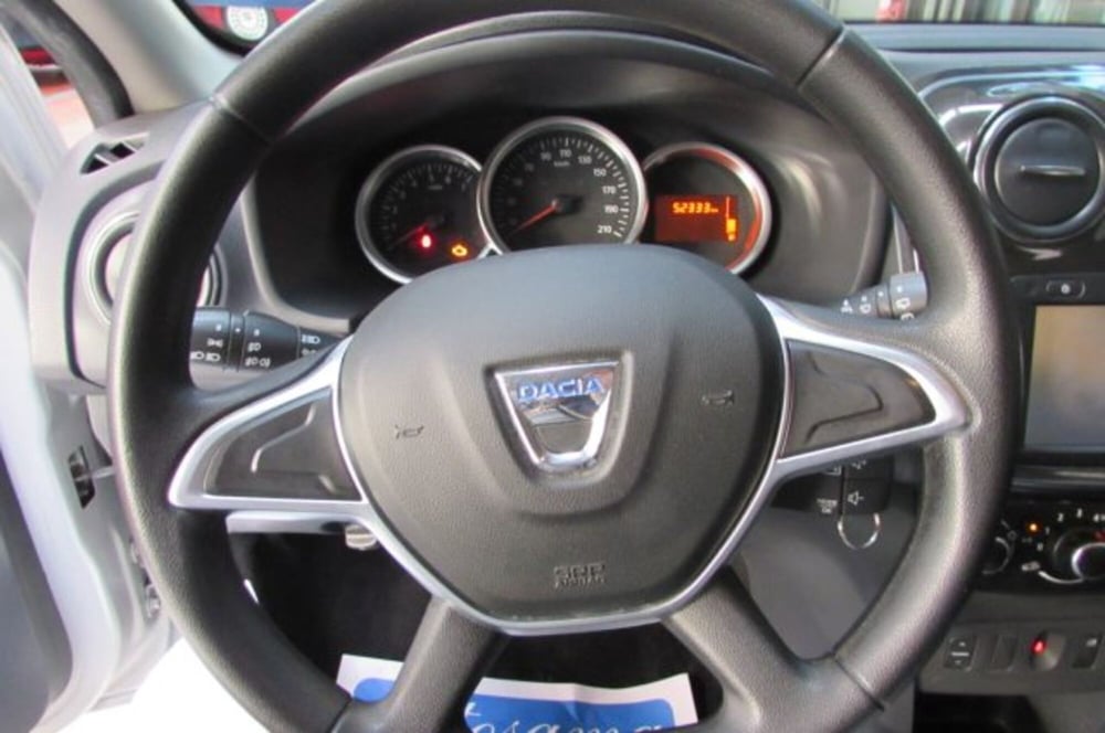 Dacia Sandero usata a Milano (12)