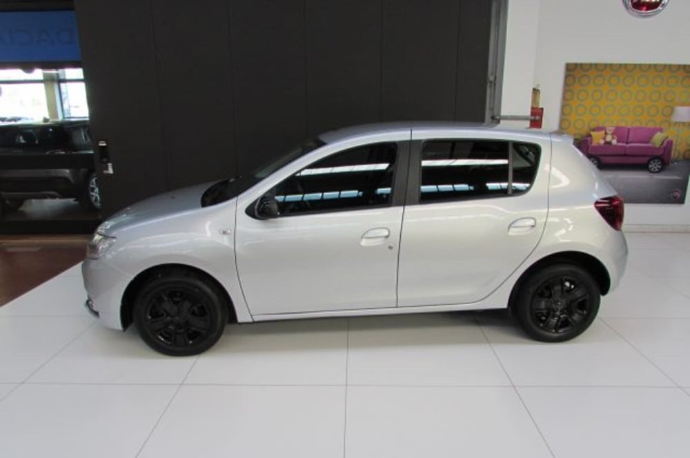 Dacia Sandero usata a Milano (4)
