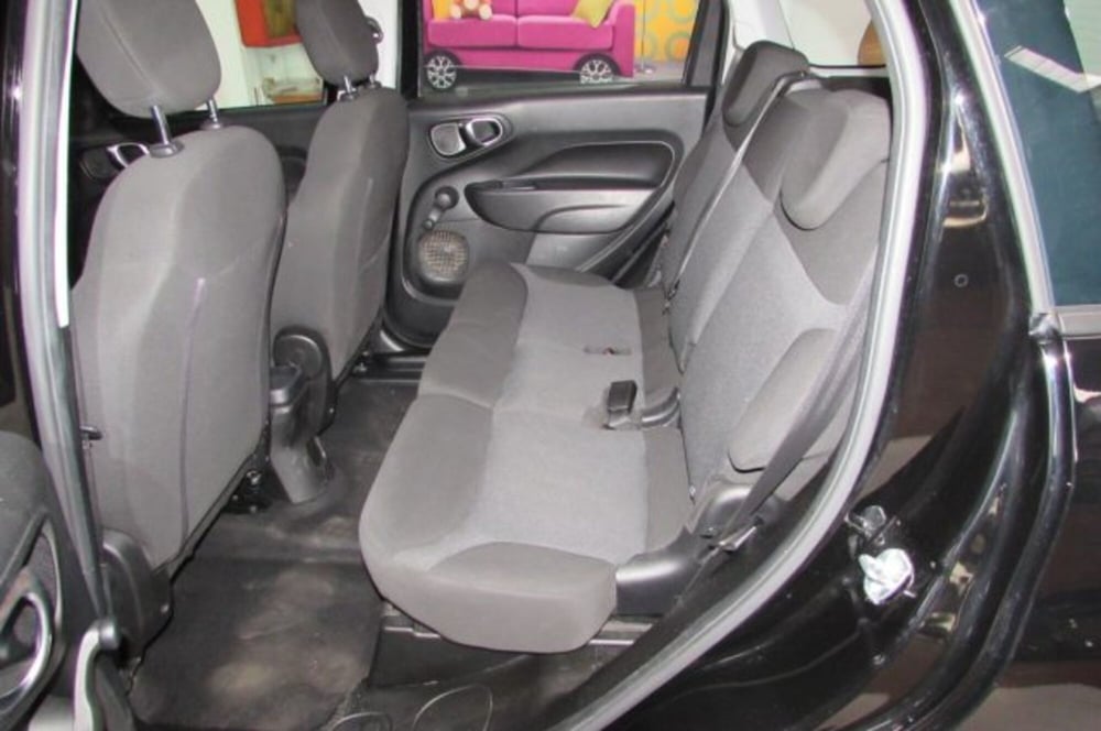 Fiat 500L usata a Milano (13)