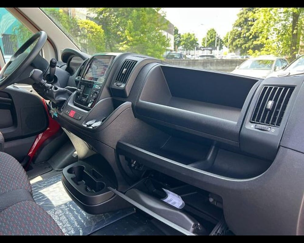 Peugeot Boxer nuova a Alessandria (13)
