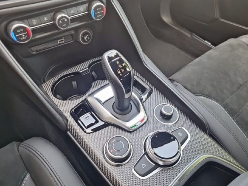 Alfa Romeo Giulia nuova a Monza e Brianza (18)