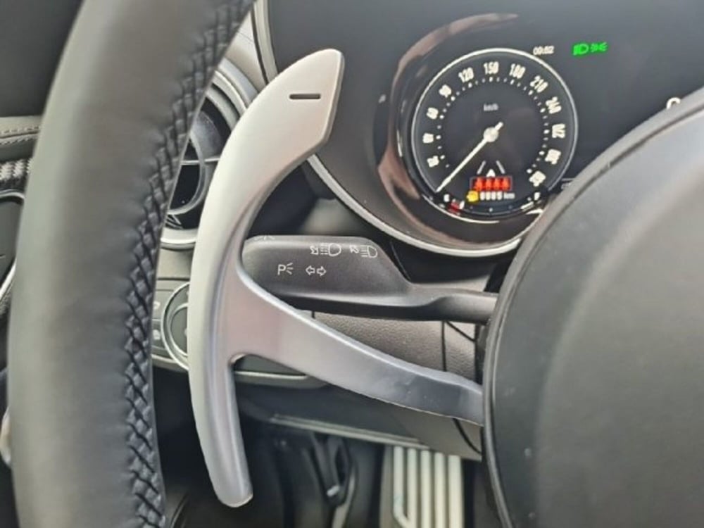 Alfa Romeo Giulia nuova a Monza e Brianza (19)
