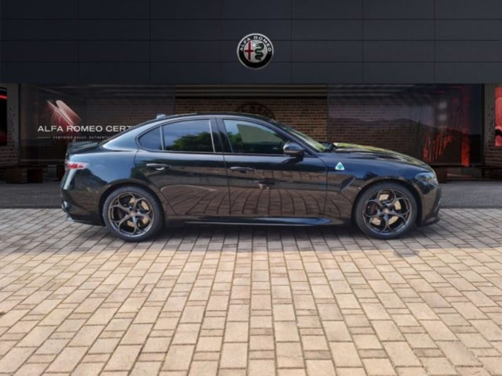 Alfa Romeo Giulia nuova a Monza e Brianza (4)