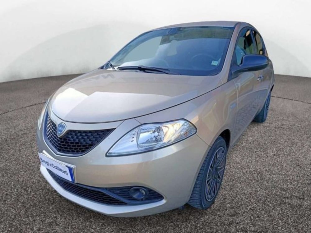 Lancia Ypsilon usata a Firenze (3)