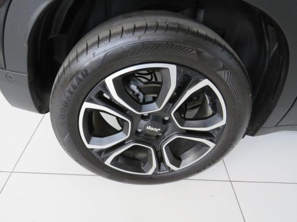 Jeep Avenger usata a Lodi (15)