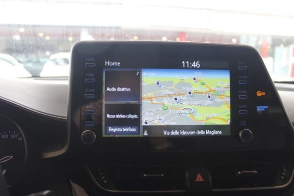 Toyota Toyota C-HR usata a Roma (12)