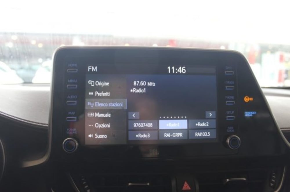 Toyota Toyota C-HR usata a Roma (14)