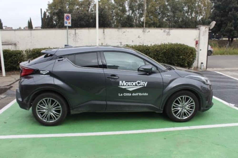 Toyota Toyota C-HR usata a Roma (18)
