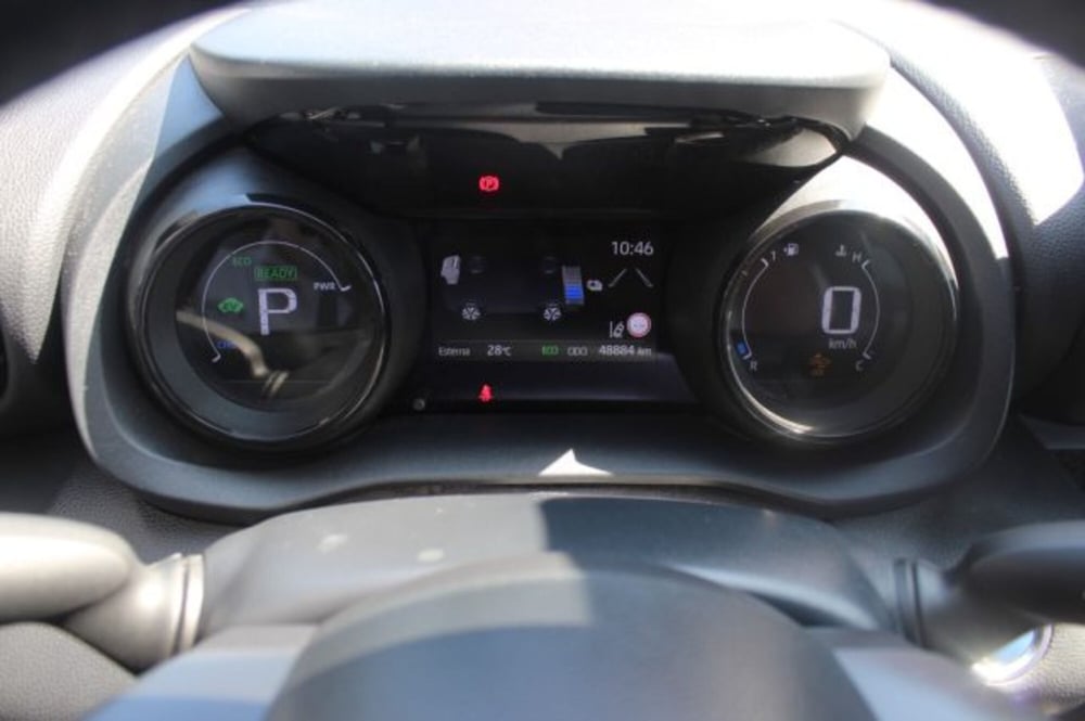 Toyota Yaris Cross usata a Roma (13)