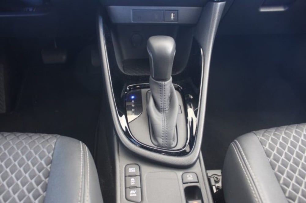 Toyota Yaris Cross usata a Roma (15)