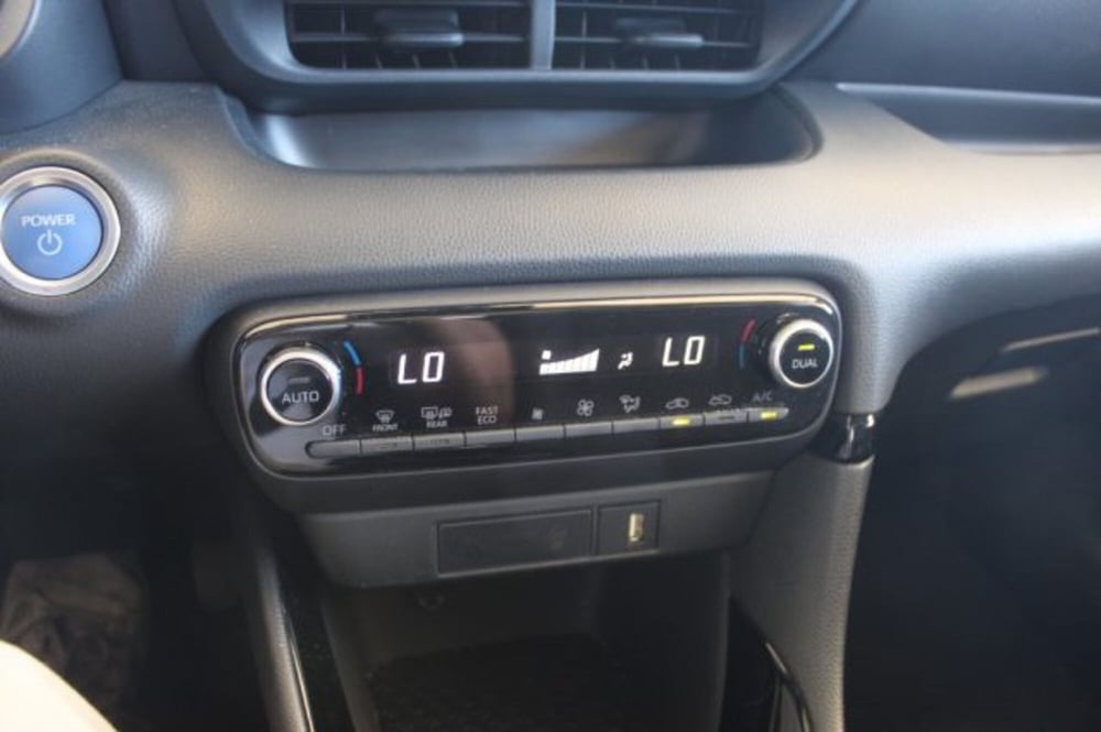 Toyota Yaris Cross usata a Roma (20)