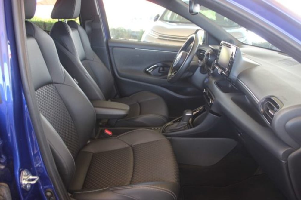Toyota Yaris Cross usata a Roma (7)