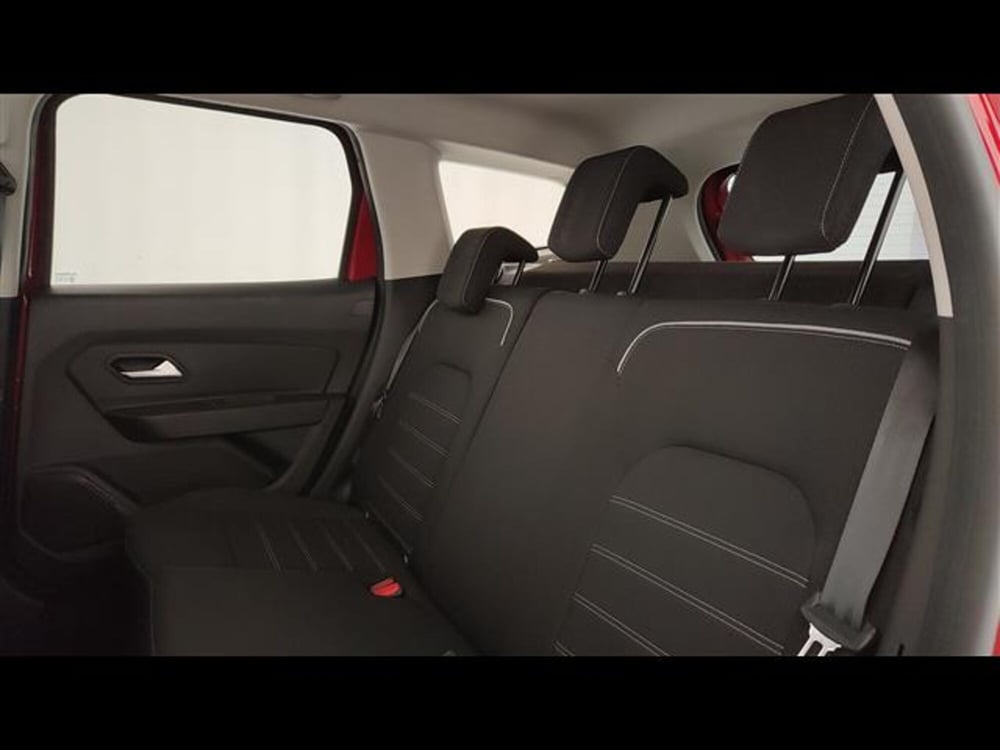 Dacia Duster usata a Milano (10)