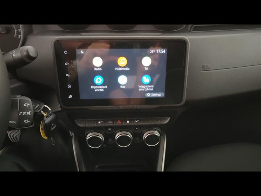 Dacia Duster usata a Milano (12)