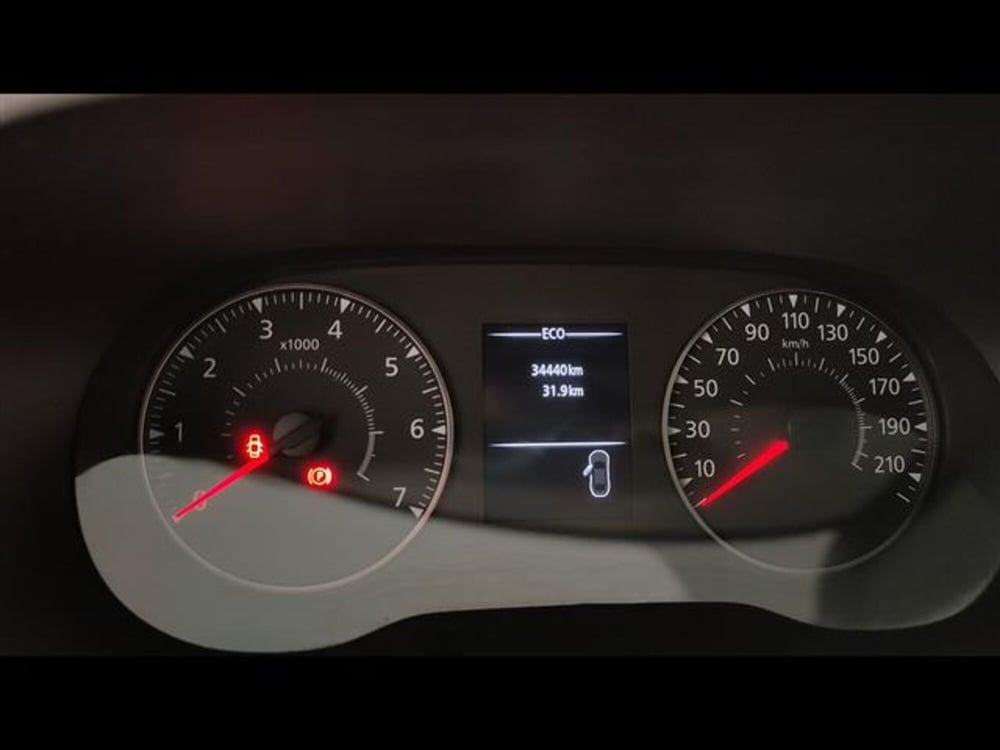 Dacia Duster usata a Milano (15)