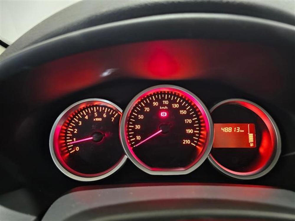 Dacia Logan usata a Palermo (12)