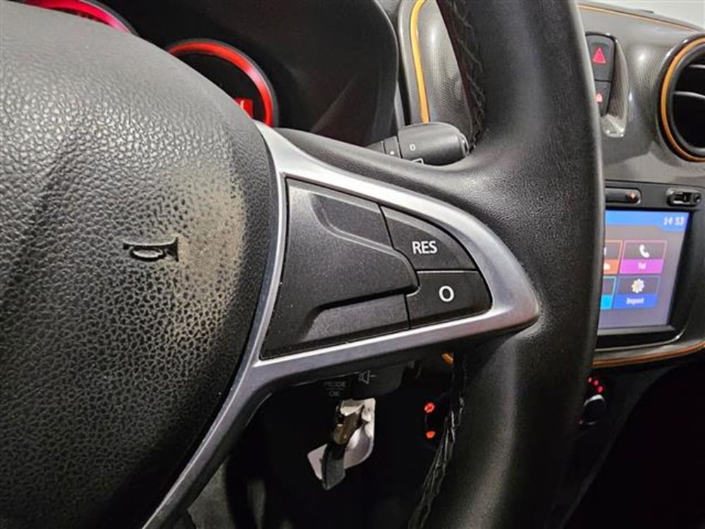 Dacia Logan usata a Palermo (15)