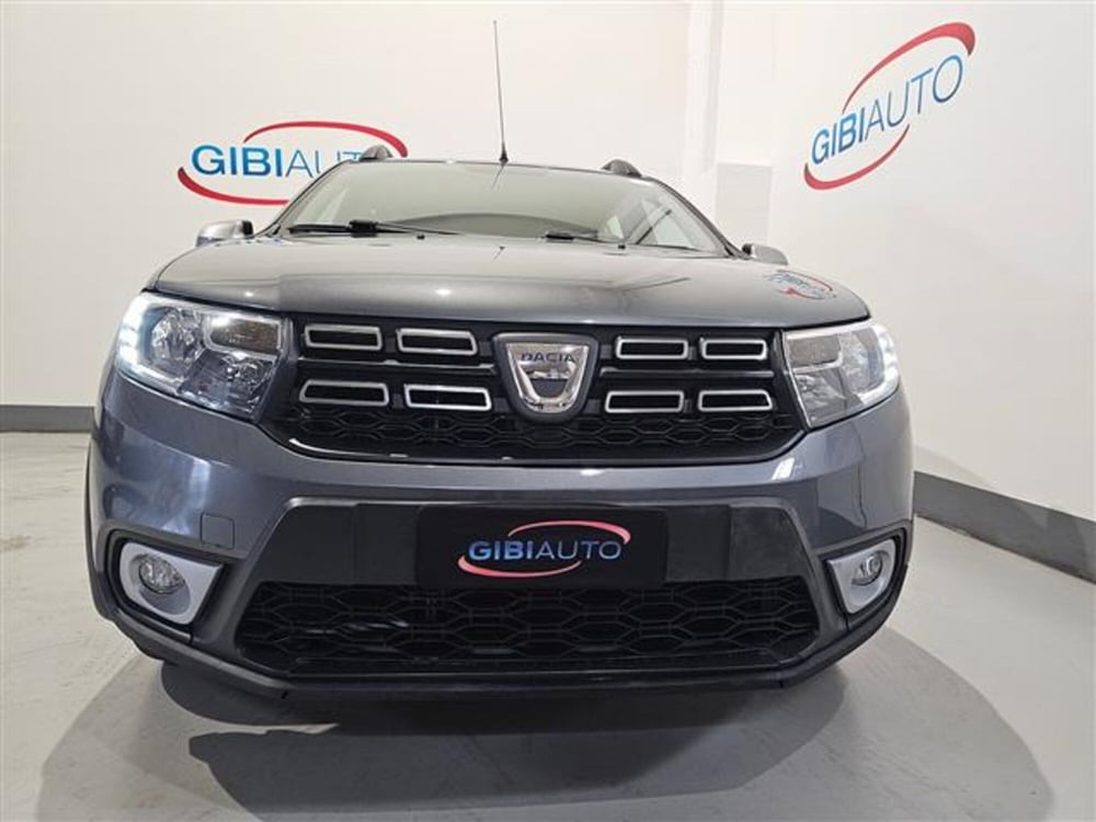 Dacia Logan usata a Palermo (3)
