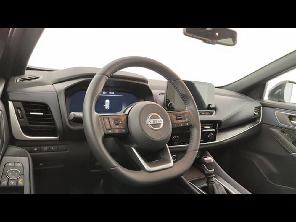 Nissan Qashqai usata a Milano (8)