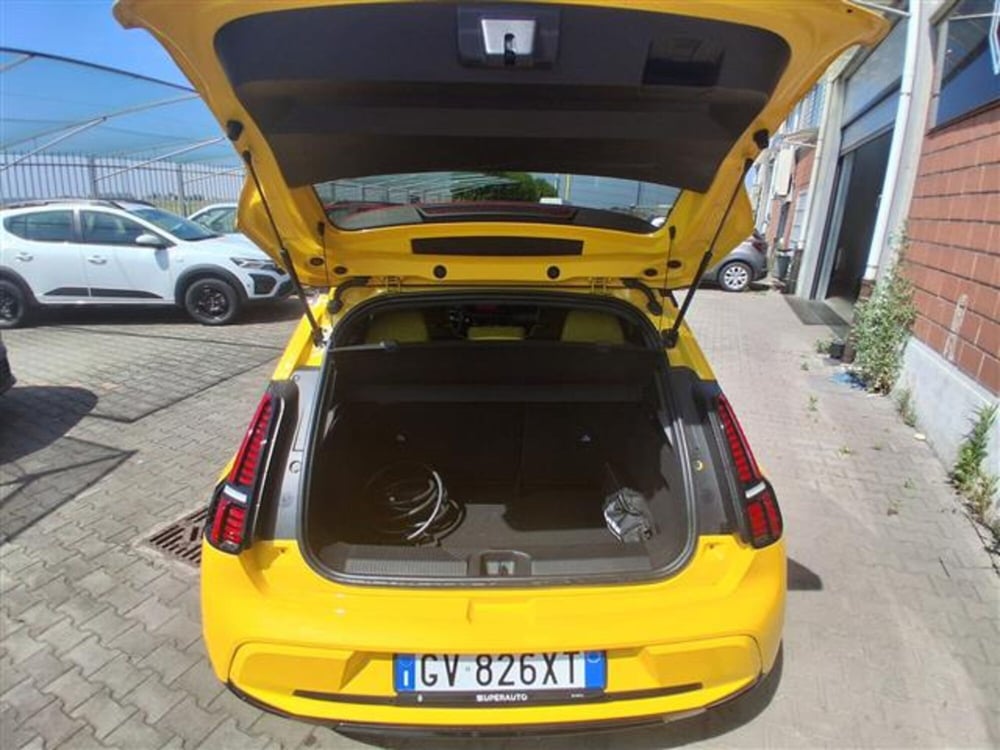 Renault Renault 5 nuova a Pavia (10)