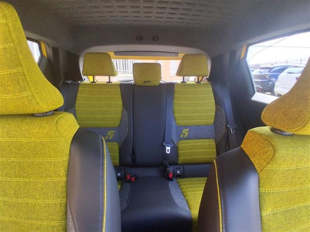 Renault Renault 5 nuova a Pavia (13)