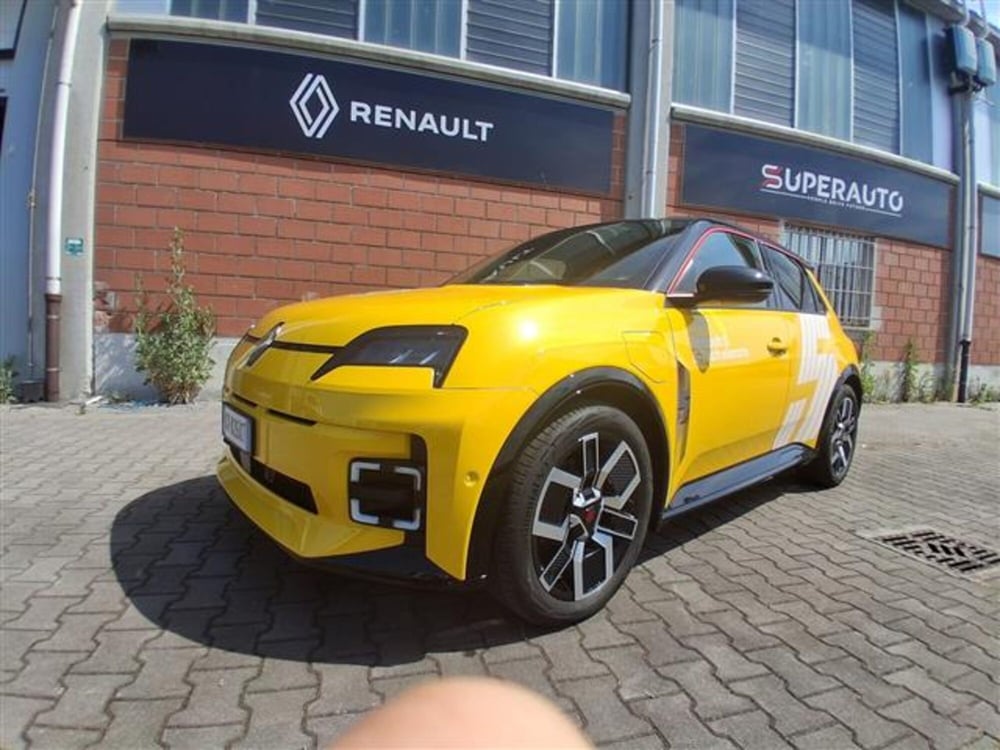 Renault Renault 5 nuova a Pavia (15)