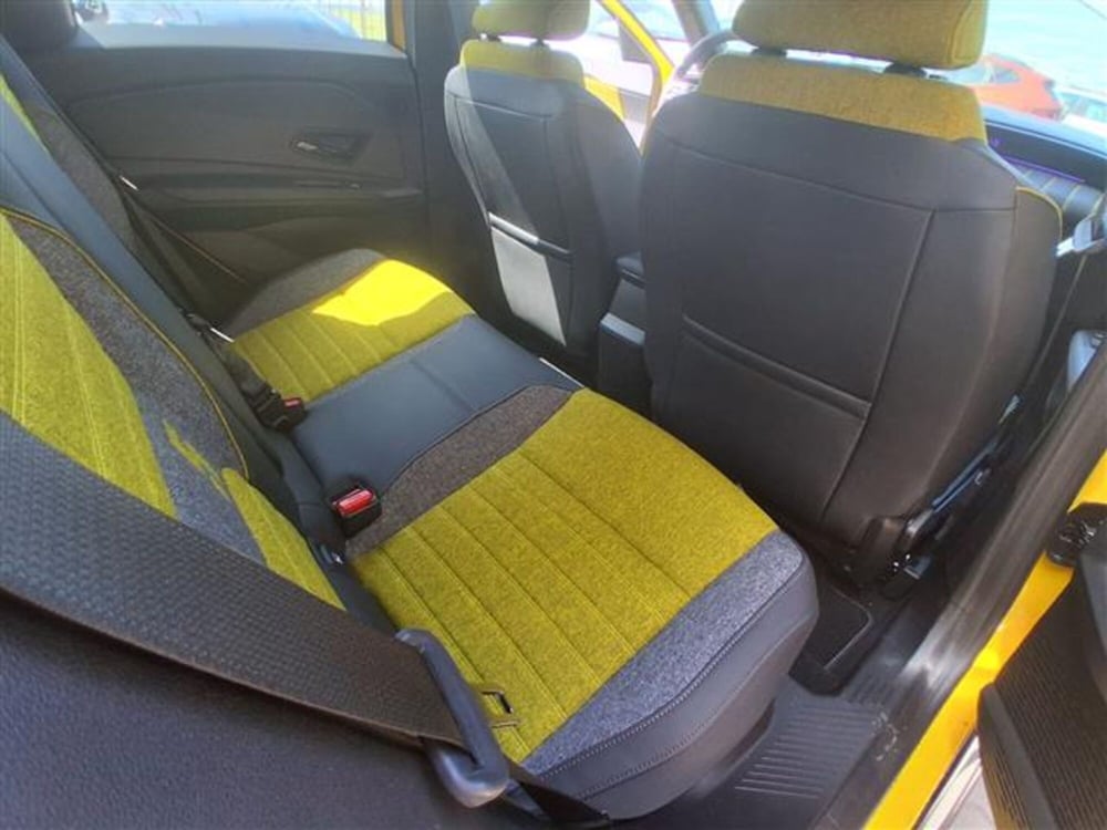 Renault Renault 5 nuova a Pavia (8)