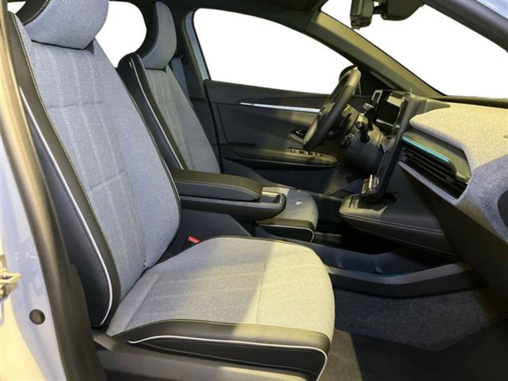 Renault Megane E-Tech Electric nuova a Como (12)