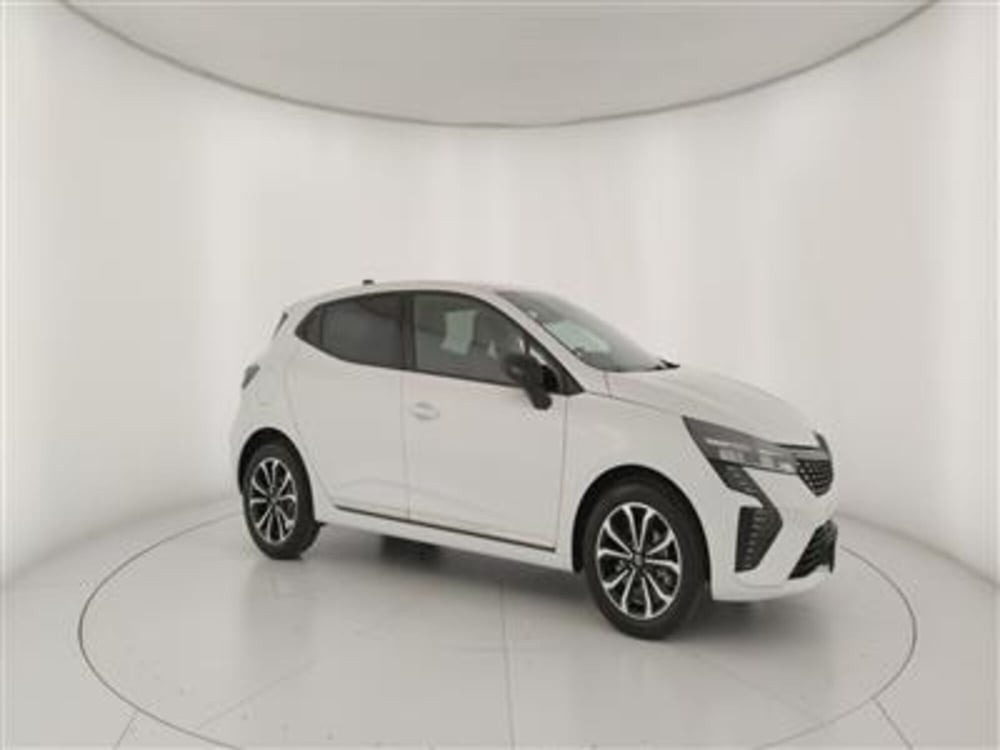 Renault Clio nuova a Bari (10)