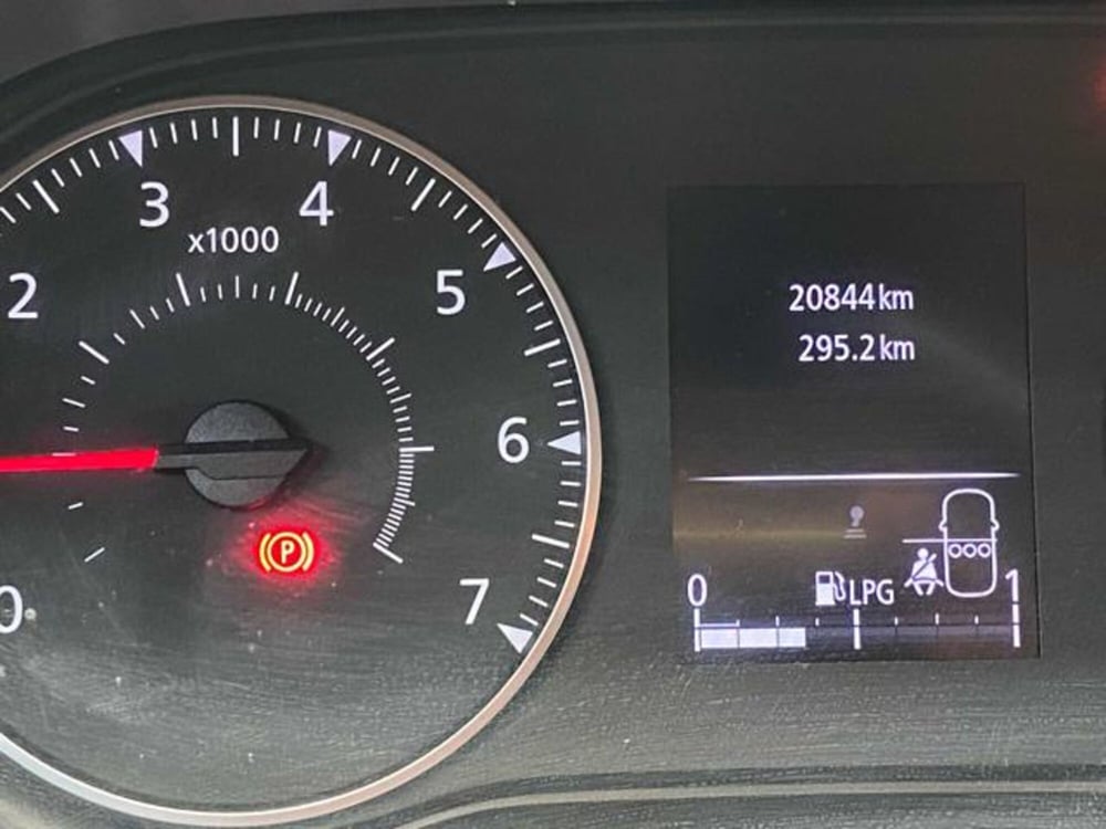 Dacia Duster usata a Bologna (10)