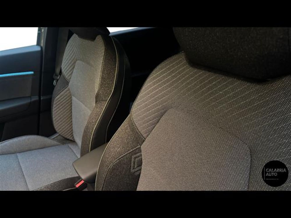 Renault Captur nuova a Reggio Calabria (8)