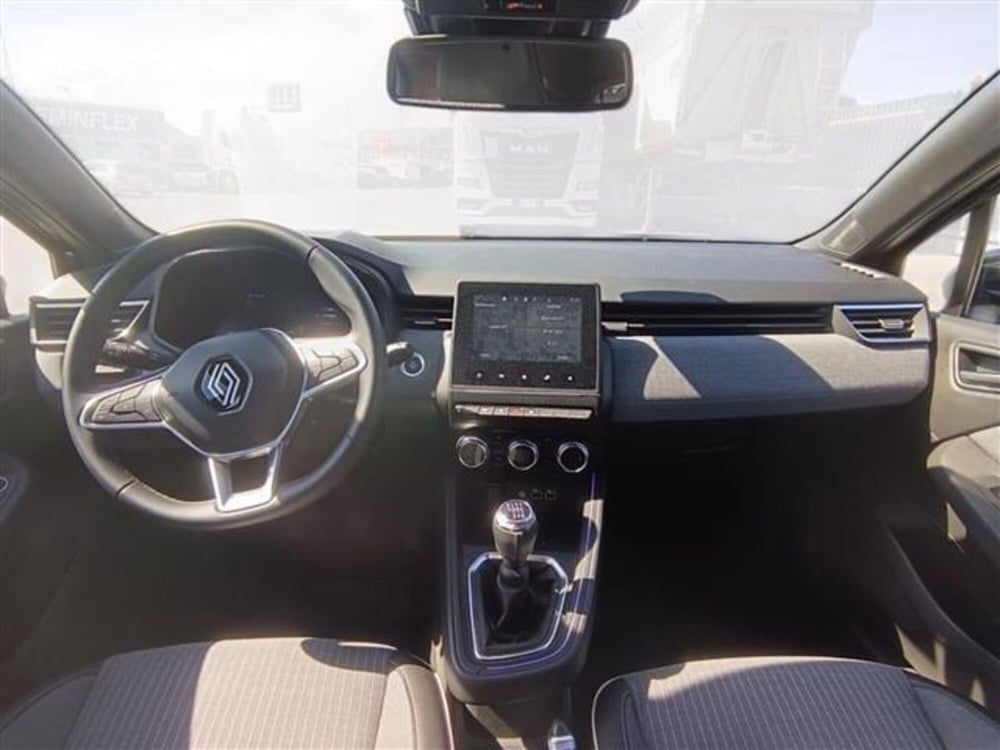 Renault Clio nuova a Livorno (10)