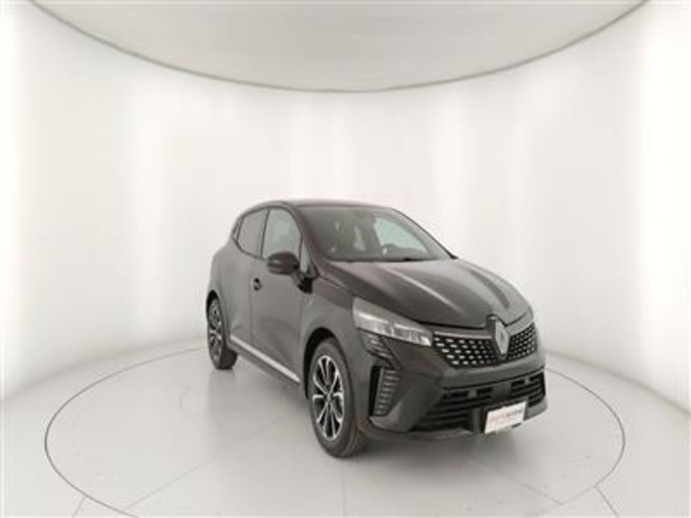 Renault Clio nuova a Bari (11)