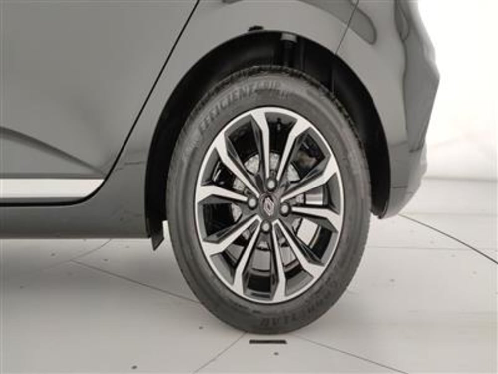 Renault Clio nuova a Bari (12)